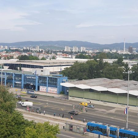 Апартаменты Apartman Lana ,Froudeova Ulica 3 Nasuprot Zg Velesajma Загреб Экстерьер фото