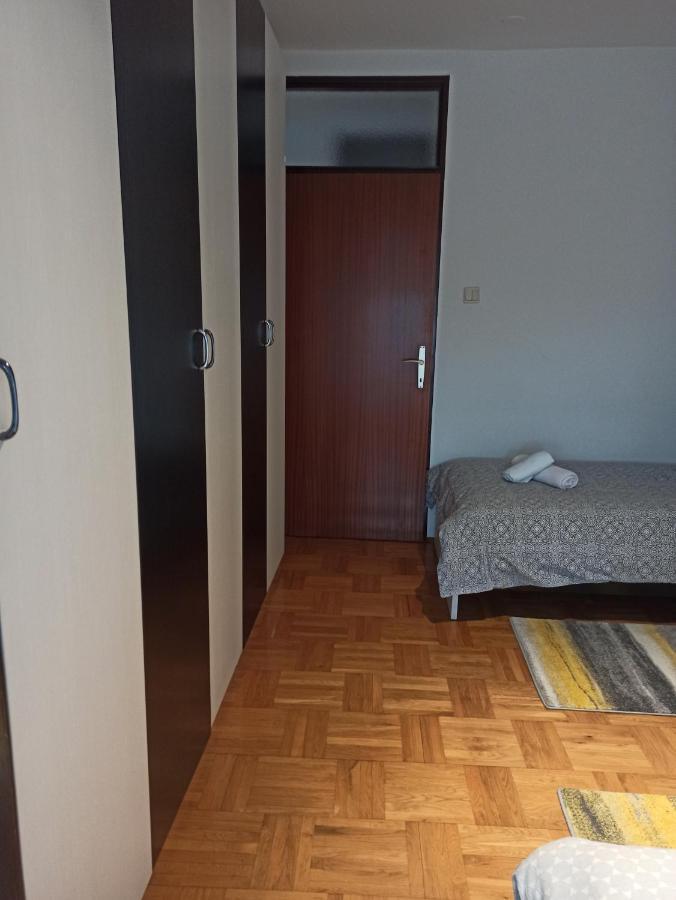 Апартаменты Apartman Lana ,Froudeova Ulica 3 Nasuprot Zg Velesajma Загреб Экстерьер фото